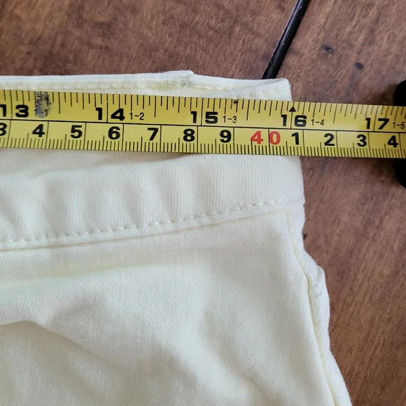 Mid-rise Yellow Distressed Shorts - Picture 7 of 10